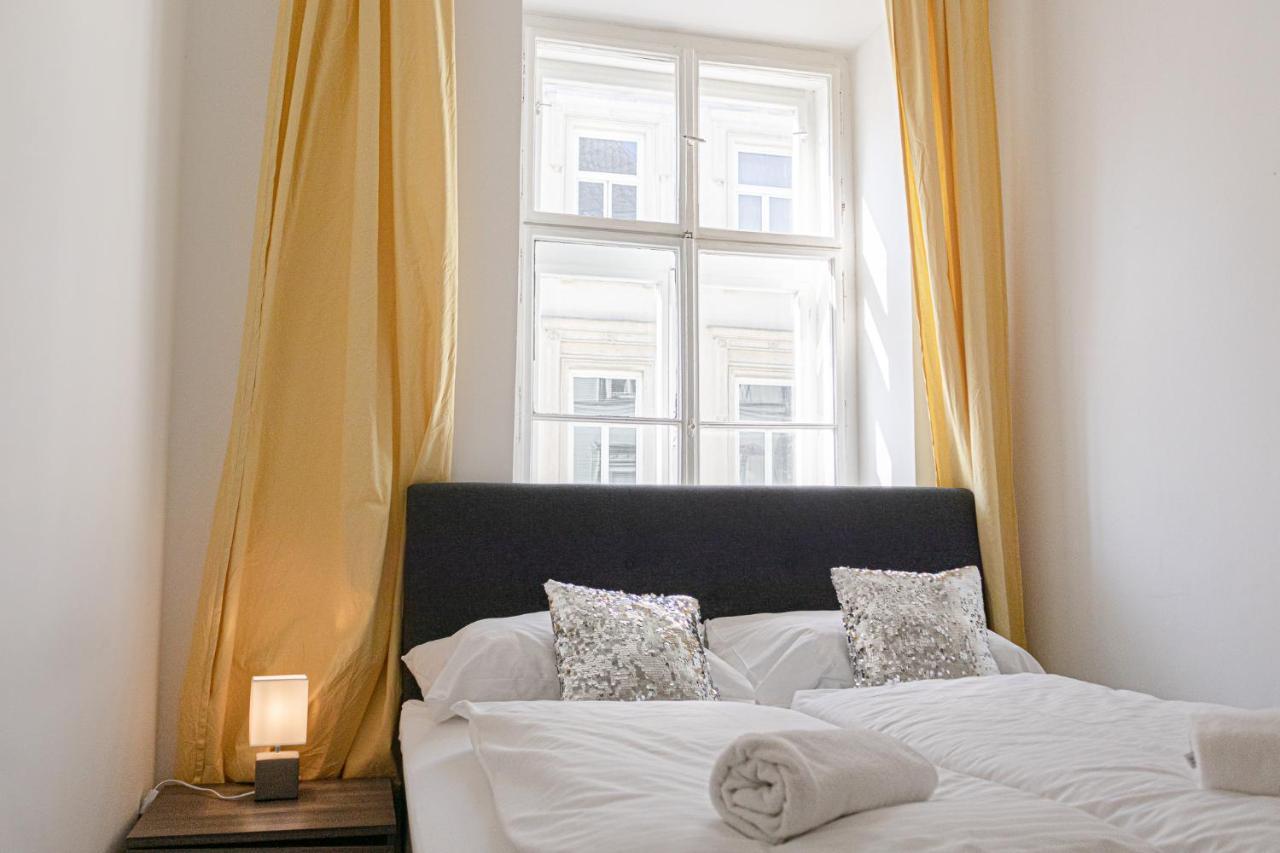 Central Belvedere 3Br Shared Apartment - 12 Min From City Center ウィーン エクステリア 写真